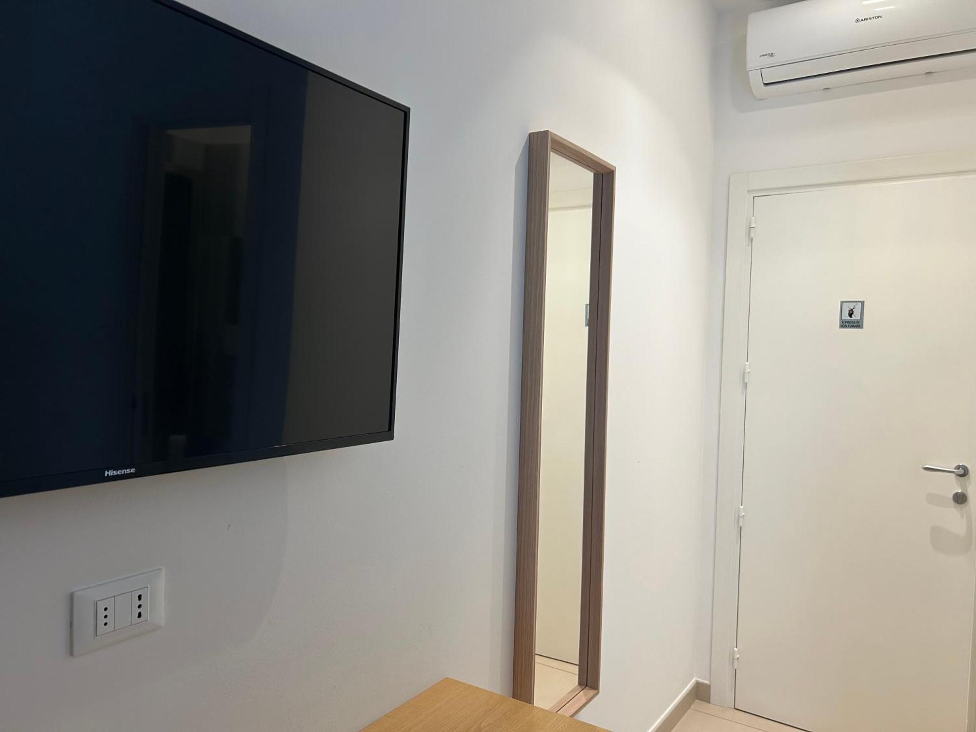 Tuile 34 Bed and Breakfast Lecce Buitenkant foto