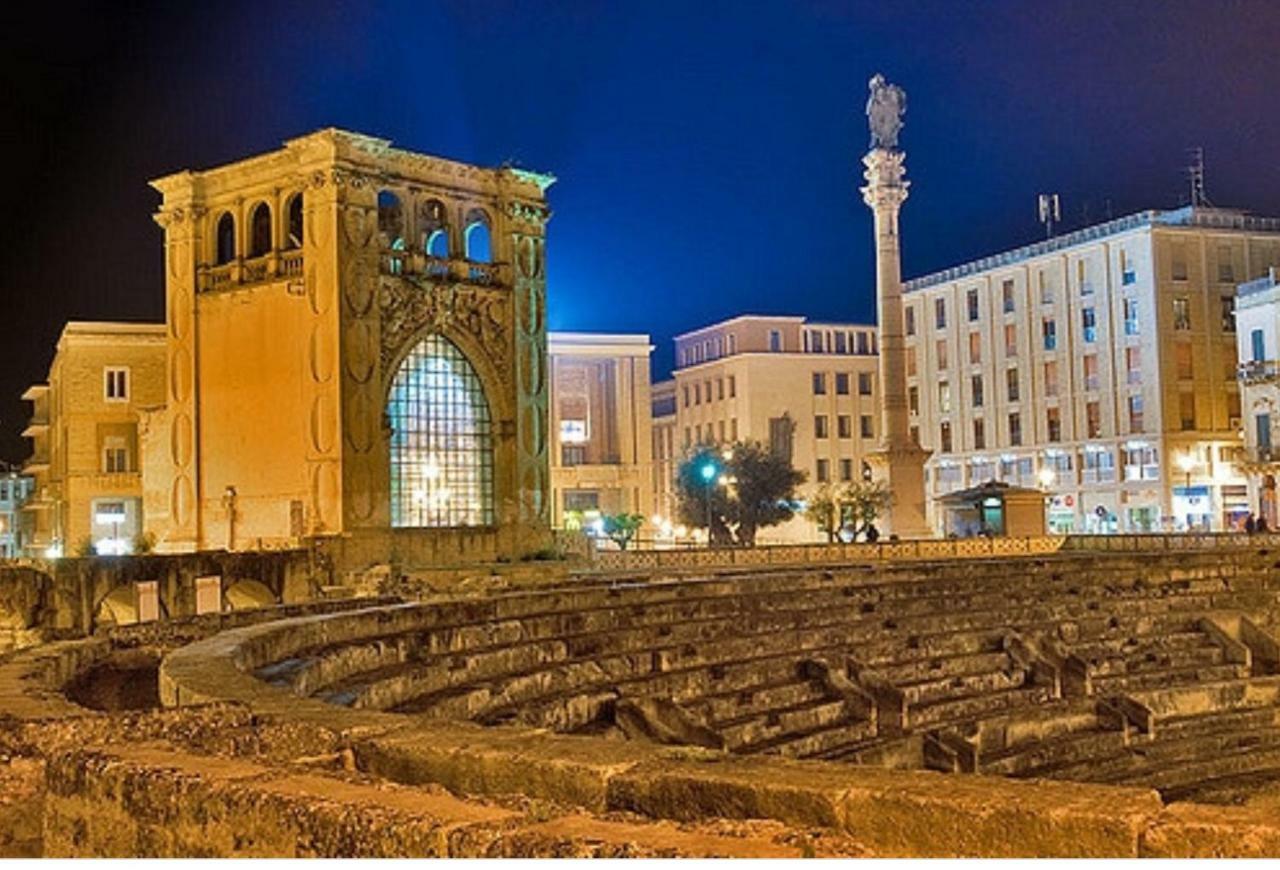 Tuile 34 Bed and Breakfast Lecce Buitenkant foto