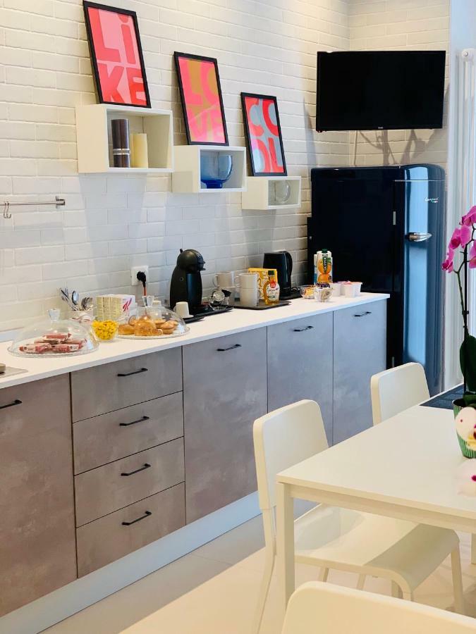 Tuile 34 Bed and Breakfast Lecce Buitenkant foto
